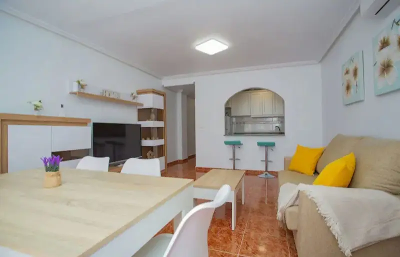 Apartamento 2 Dormitorios Torrevieja Alquiler