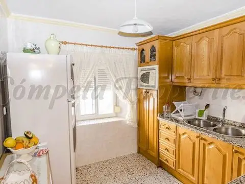 Casa Rural con 4 Dormitorios en Corumbela Espa	1a