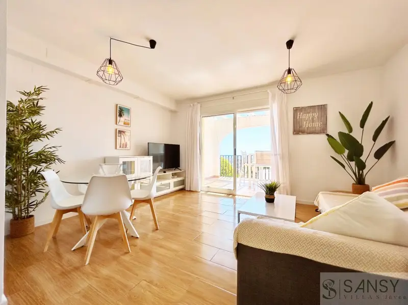 Dúplex en Calpe con Piscina y Vistas al Mar
