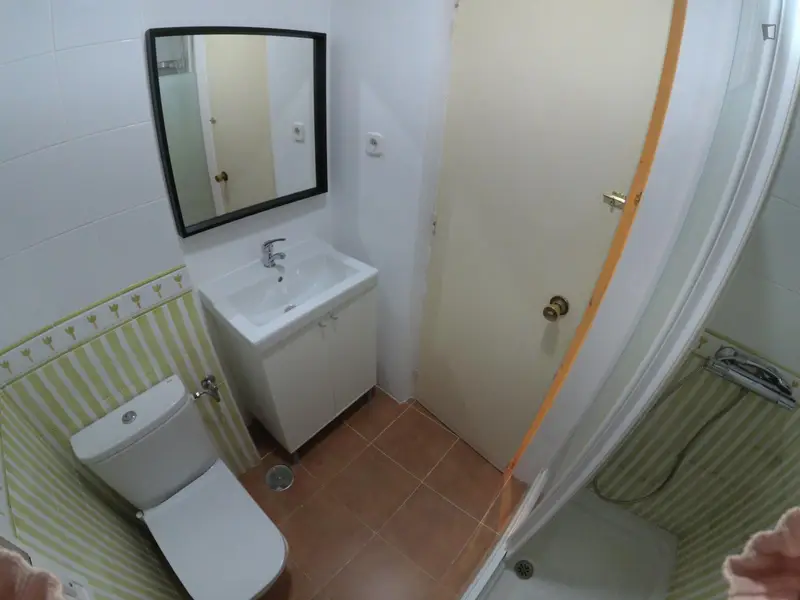 Habitacion Moderna Plaza Castilla Cerca Chamartin