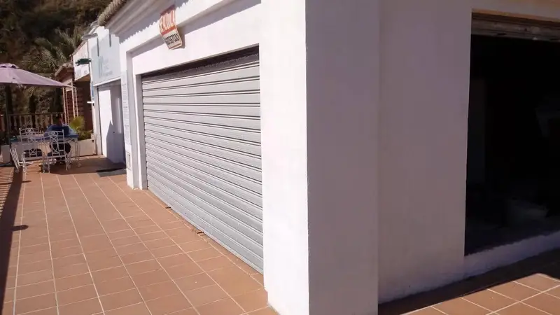 Negocio en Alquiler Torrox Costa 90m2 Terraza 100m2 Vistas al Mar