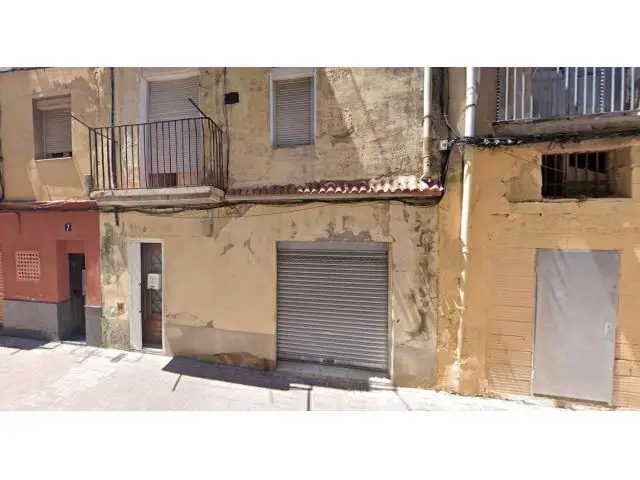 Piso Okupa en Venta Manresa Barcelona Solo Inversores