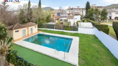 Casa en Venta Cenes de la Vega 4 Dormitorios 2 Banos Cerca del Rio