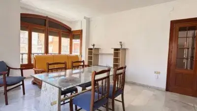 Piso en Venta en Loja Centro 4 Dormitorios 2 Baños