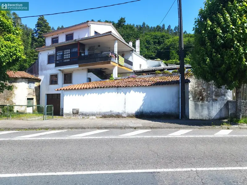 Casa 3 Plantas Santiago Compostela Necesita Reforma Amplio Garaje
