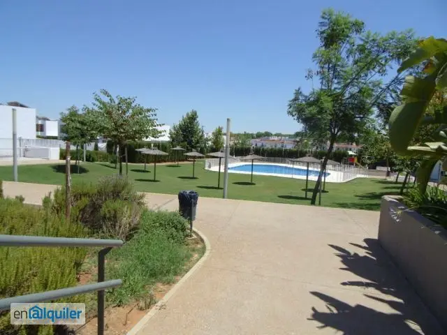 Alquiler Piso Piscina Trastero Centro Bormujos