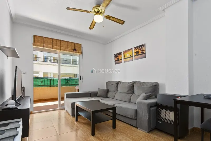 Apartamento en Orihuela cerca de la playa con terraza y piscina