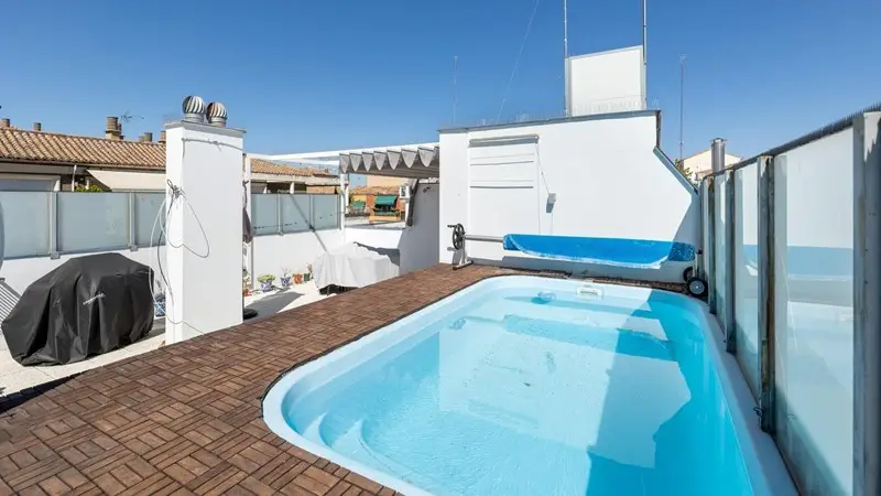 Atico Duplex en Granada con Piscina y Cochera