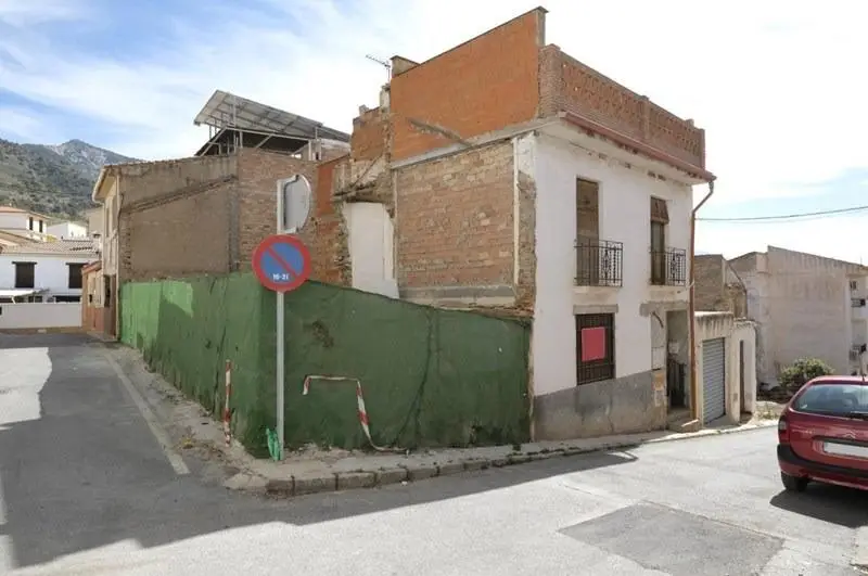 Venta Casa con Patio en Padul - Ref 2006