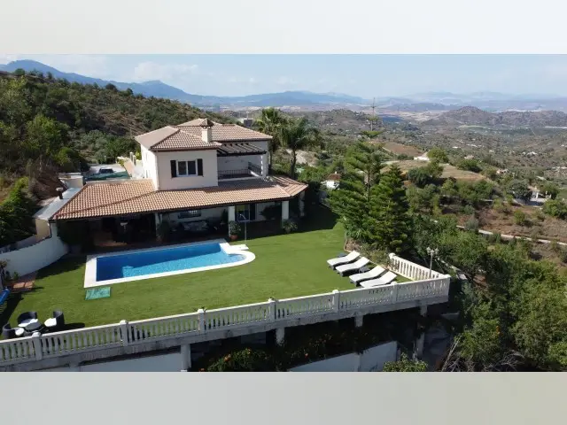 8 Dormitorios Lujo Monda Malaga Pais
