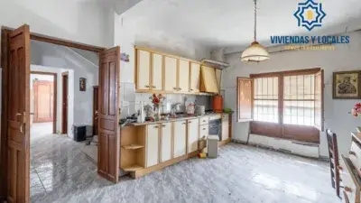 Chalet en venta en Ambroz 400m² con Jardín y Garaje