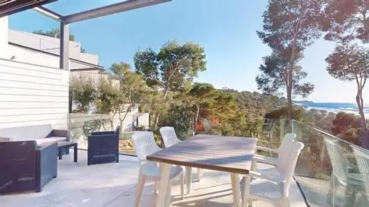 Casa Contemporanea en Llafranc con Vistas al Mar