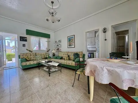 Casa en Venta Ciudad Quesada Rojales: Villa Unifamiliar con Jardin