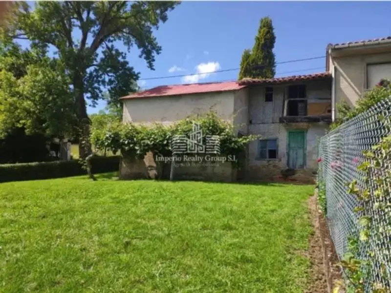 Chalet en Pola de Siero con gran potencial de reforma