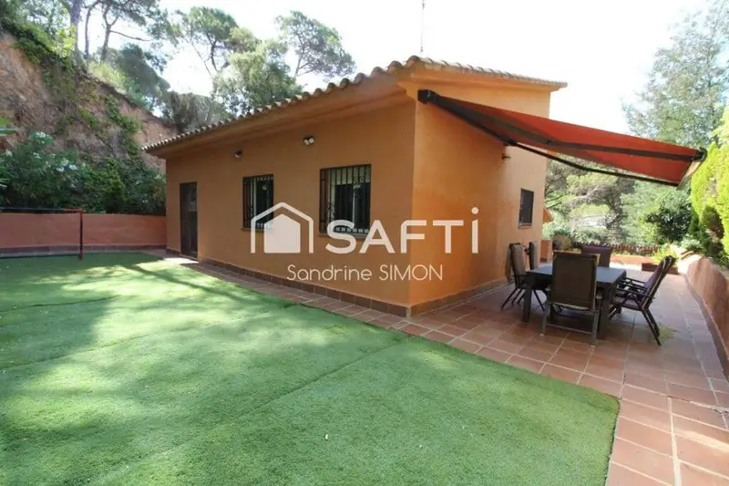 Chalet en Aiguaviva Parc 4 habitaciones piscina climatizada garaje