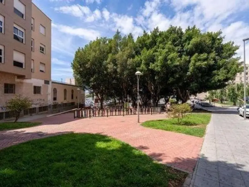 Venta Piso Almería Inversores Alquiler 88m²