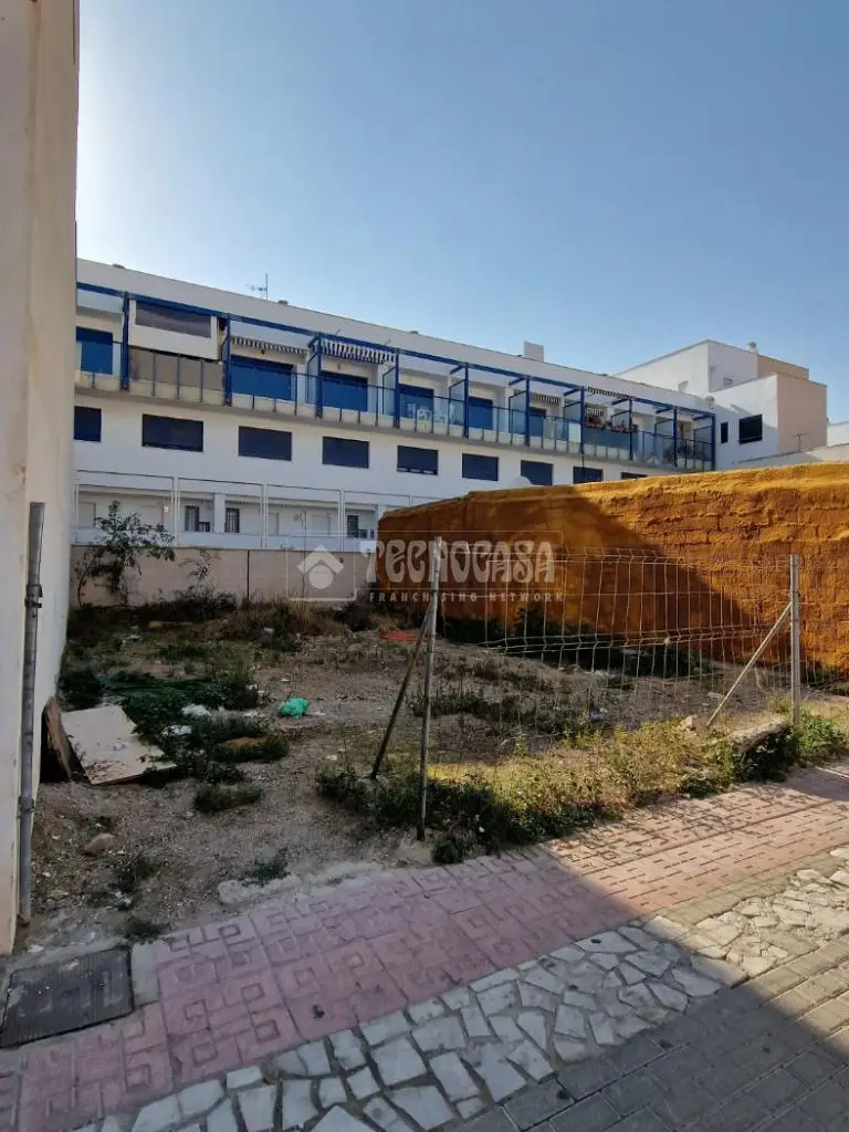 Terrenos en venta en Garrucha