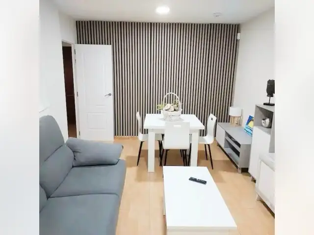 Piso de 2 Dormitorios alquiler Córdoba, España