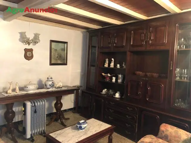 Venta  de Casa con patio y galería en A Coruña