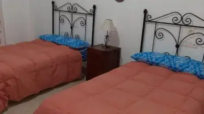 Apartamento en venta en Piso Frente A La Academia de La Gardia Civil