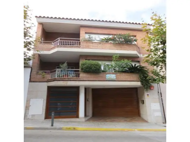 Chalet Adosado Inversores El Masnou Sin Posesion
