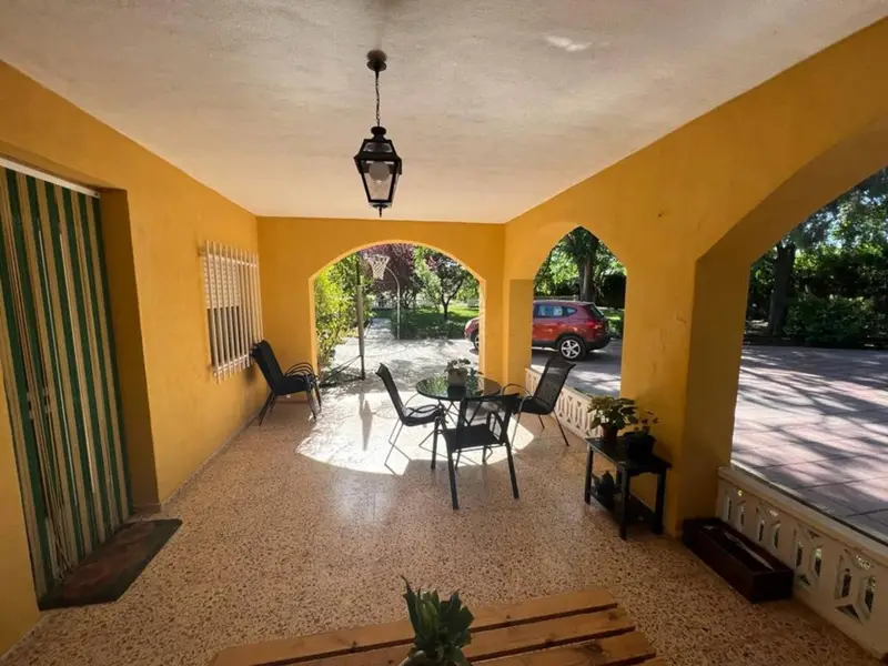 Casa Rural con Piscina y Terraza en Castalla