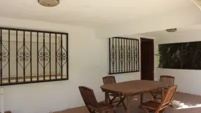 Chalet en Urbanizaci
ón El Bosque cerca de Valencia