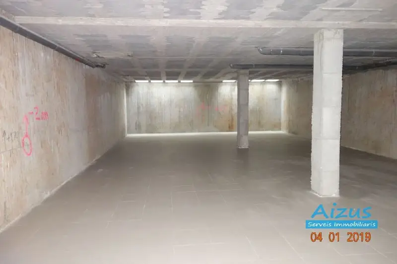 Venta Local Comercial Vila Gràcia 170m2