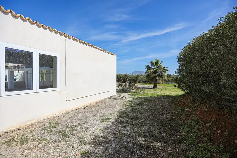 Finca Moderna en Llucmajor con Piscina y Gran Jardin