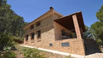 Chalet en venta en Polop