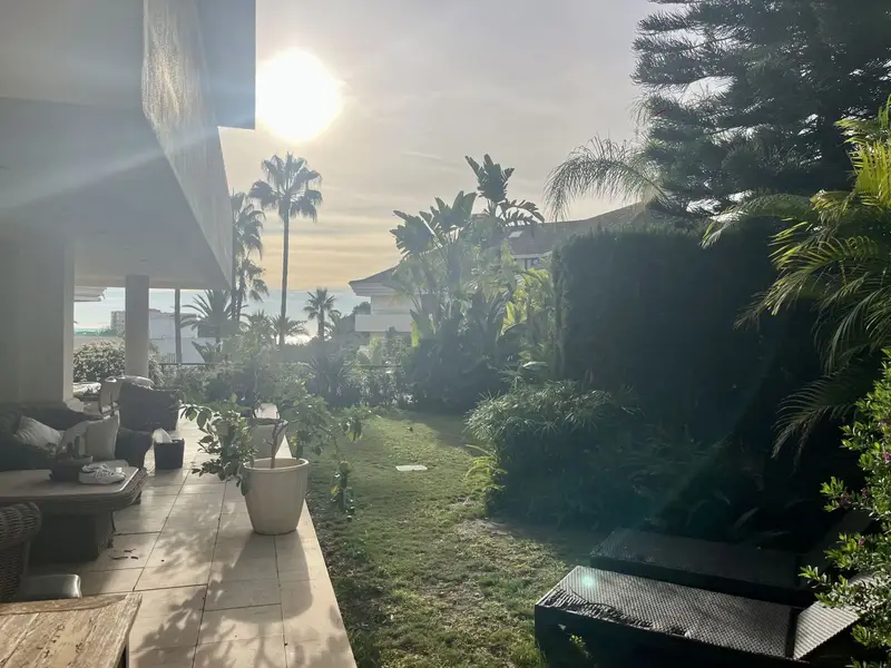 Apartamento 3 Dormitorios en Los Monteros Marbella
