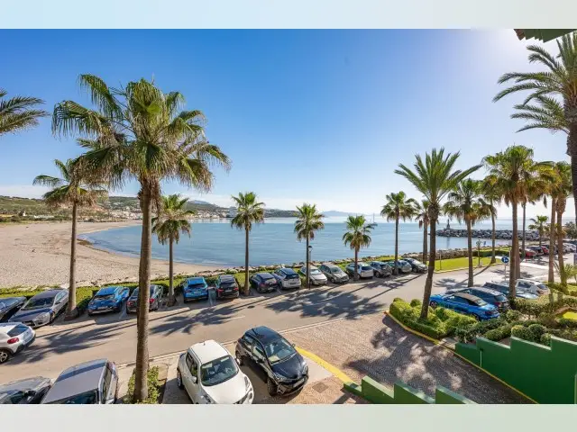 Piso de 2 Dormitorios en venta Sotogrande-Puerto, España