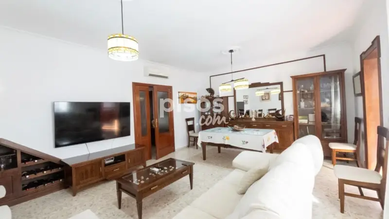 Casa en Venta Los Molares 3 Dormitorios 2 Baños Garaje Amueblada