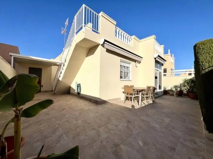 Bungalow 2 Dormitorios Torrevieja Cerca Lago Rosa