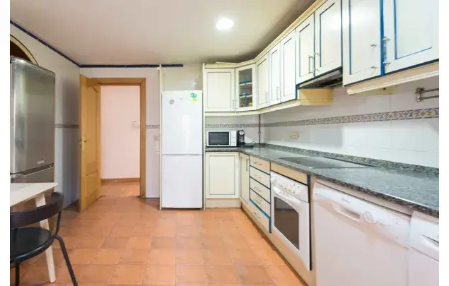 Apartamento 10 Dormitorios Estudiantes Madrid