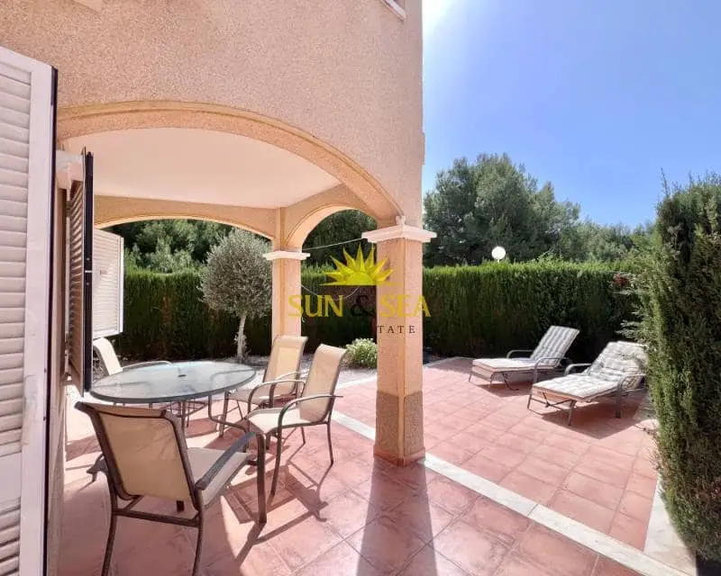 Casa en alquiler en Mil Palmeras, Pilar de la Horadada, Alicante