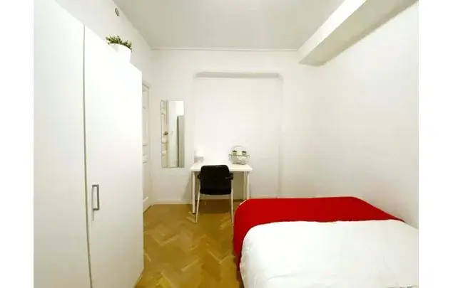 Habitacion en Madrid Calle del Conde de Aranda