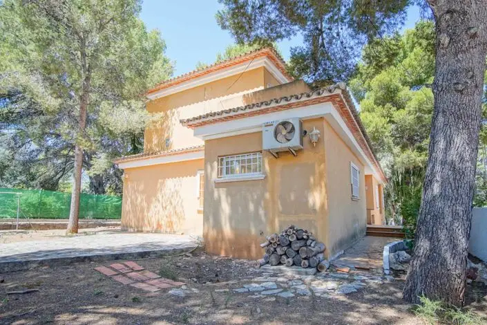 Villa en Venta Las Rotas 3 Dormitorios Cerca del Mar