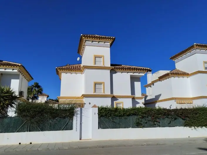 Villa en Vera Costa 6 Dormitorios Cerca de la Playa