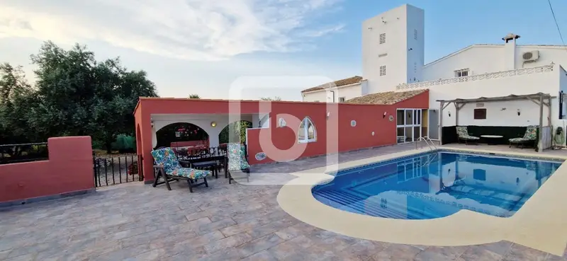 Chalet en venta en Oliva, Valencia