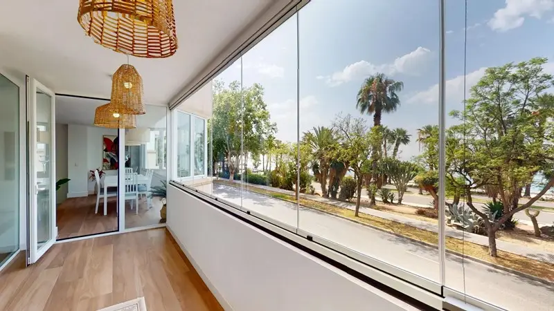 Piso de Lujo en Pedregalejo Malaga Primera Linea de Playa