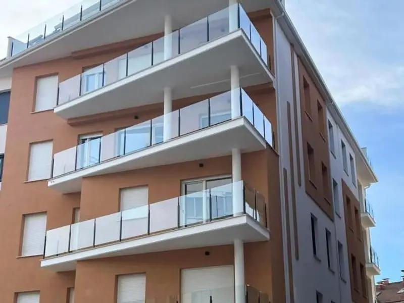 Apartamento nuevo 66m² 2 habitaciones 2 baños León