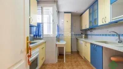 Piso en Venta en Zona Norte: 3 Dormitorios, Piscina y Terraza
