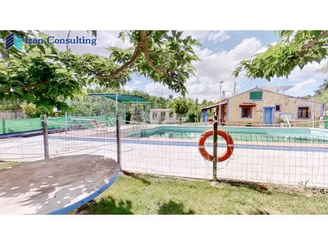 Casa en Balazote con Jardin y Piscina - 3 Dormitorios