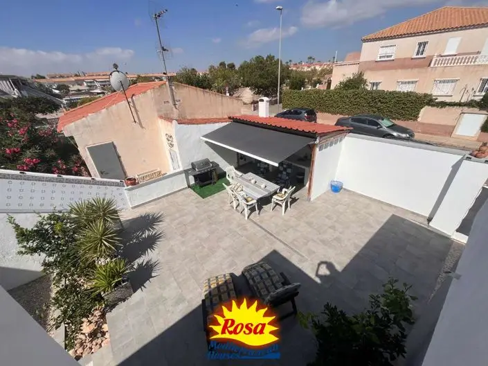 Bungalow 3 Dormitorios en Venta La Regia