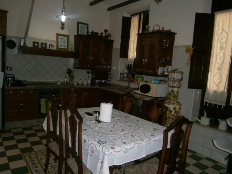 Venta Casa 6 Habitaciones Centro Novelda