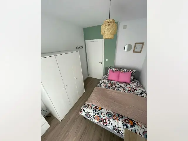 Habitacion Alquiler Catarroja con Balcon y Wifi