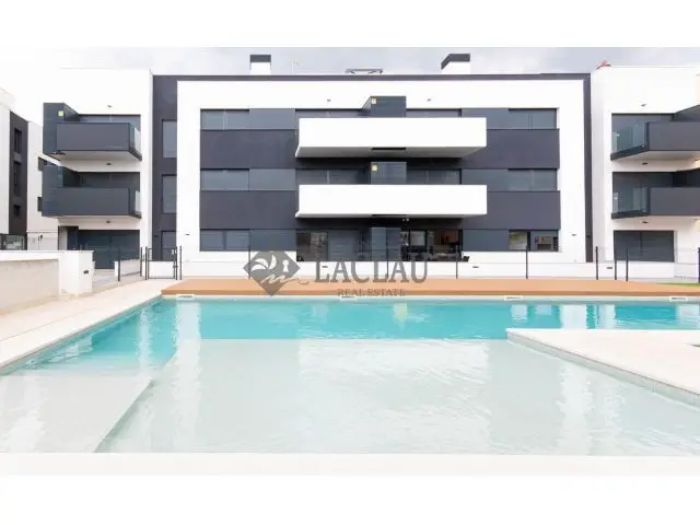 Atico en Cubelles con Piscina y Terraza Solarium