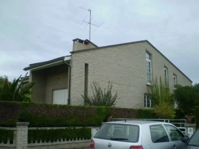 Chalet en venta Palacio de los Deportes Oviedo