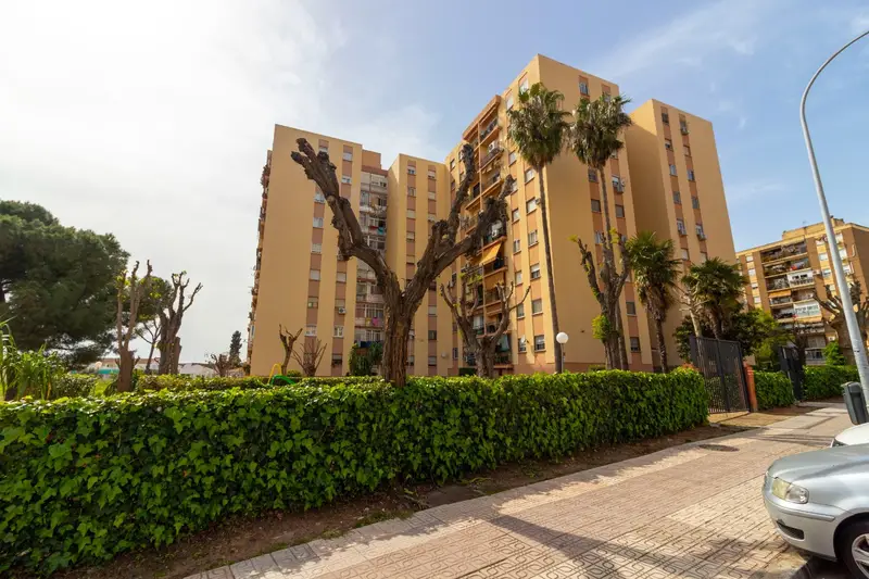 Venta Piso Amplio San Fernando Badajoz 4 Dormitorios Terraza Vistas